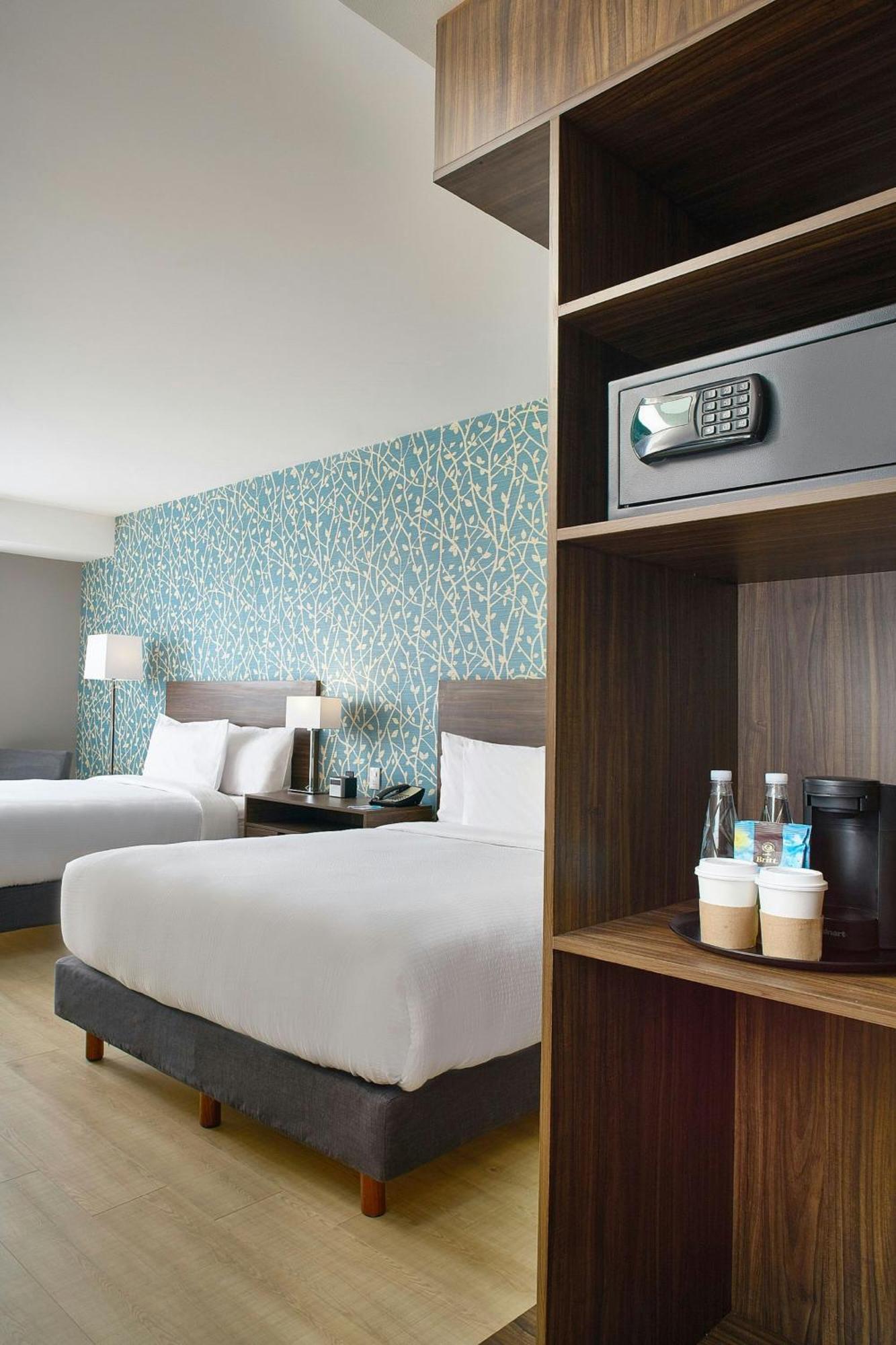 Fairfield & By Marriott 4*