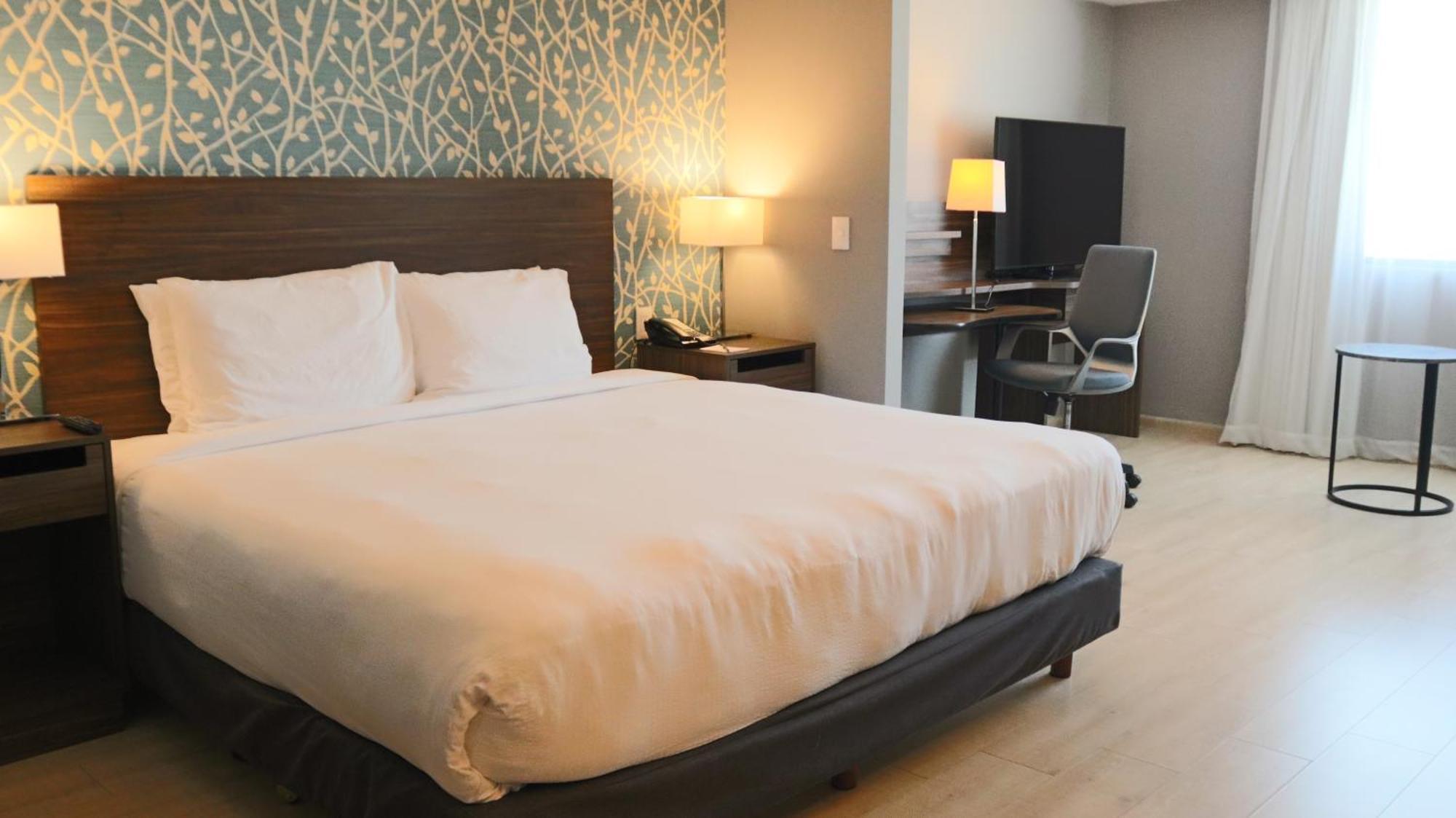 Hotel Fairfield & By Marriott 4*