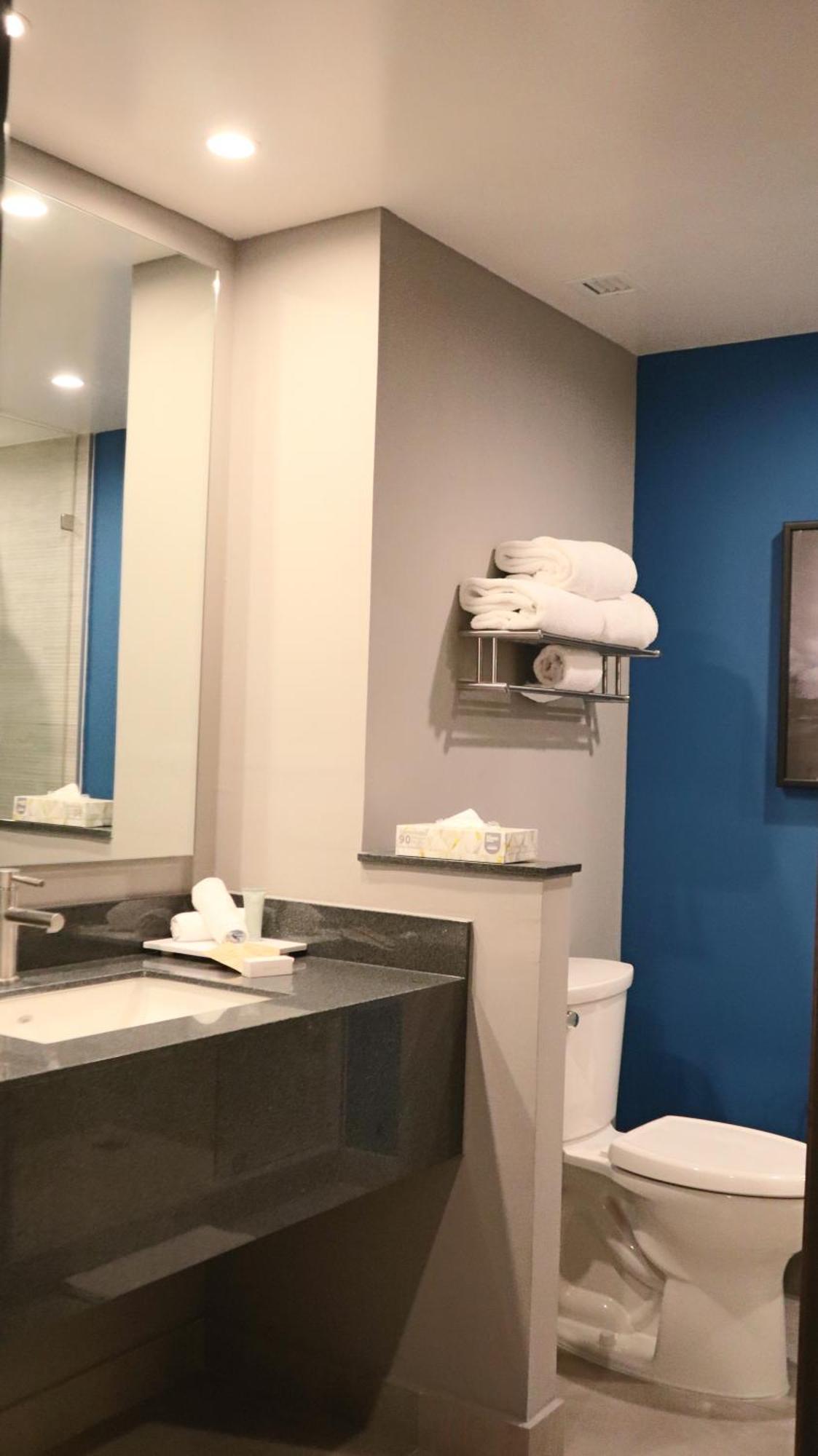 Fairfield & By Marriott 4*